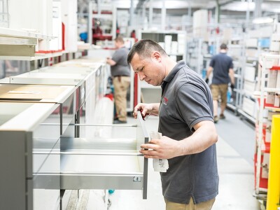 Auch während der Produktion finden zahlreiche Überprüfungen statt